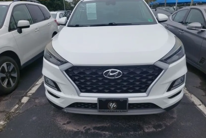 2020 Hyundai Tucson Sport photo 1