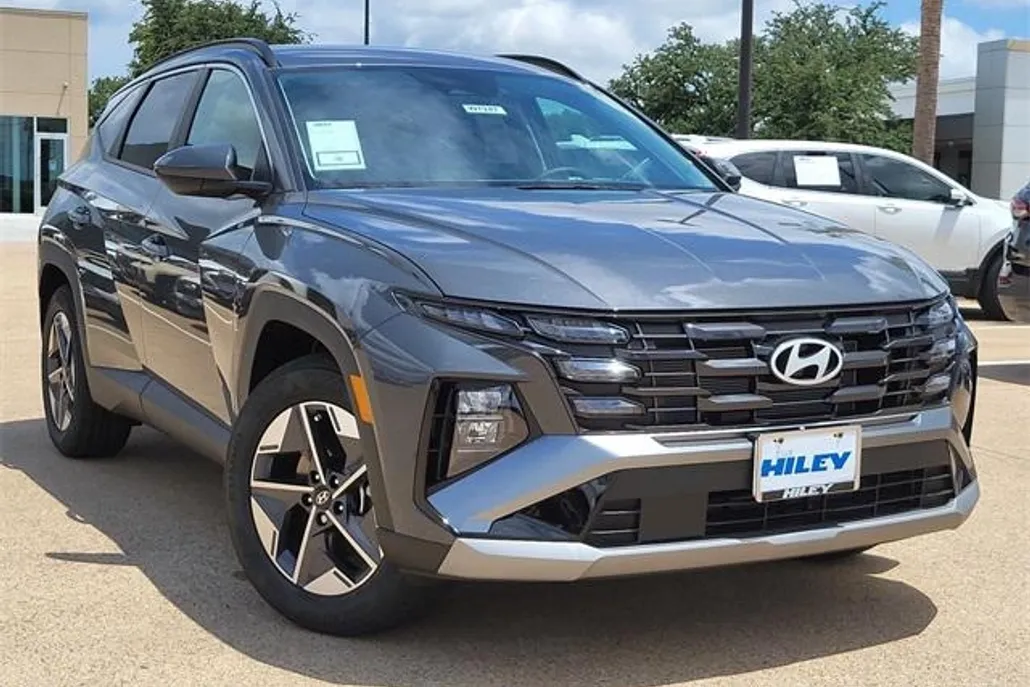 2025 Hyundai Tucson SEL photo 1