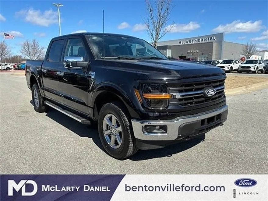 2025 Ford F-150 XLT photo 1