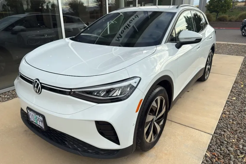 2023 Volkswagen ID.4 Standard photo 1