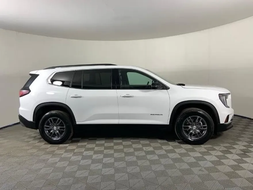 2025 Gmc Acadia Elevation photo 1