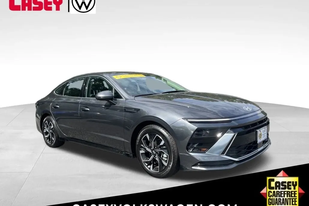 2024 Hyundai Sonata SEL photo 1