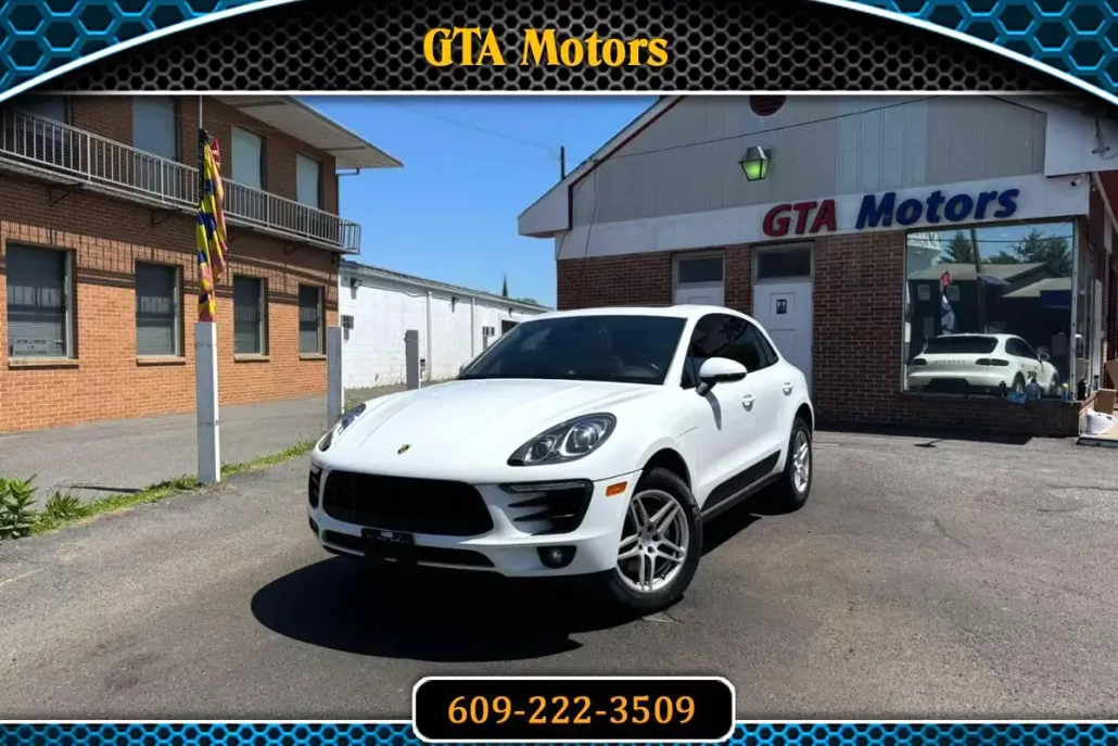 2017 Porsche Macan photo 1