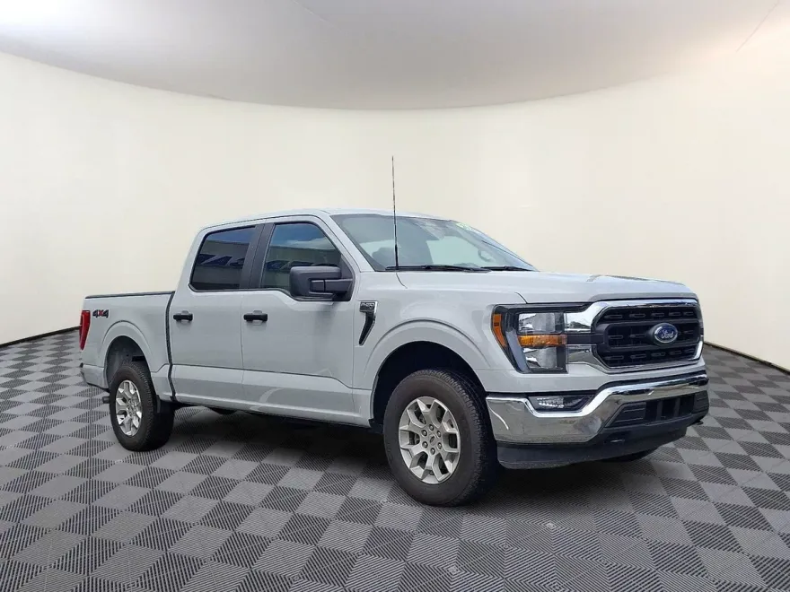 2023 Ford F-150 XLT photo 1