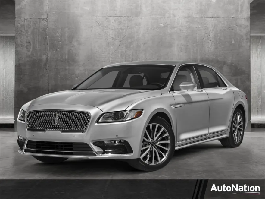 2018 Lincoln Continental Select photo 1