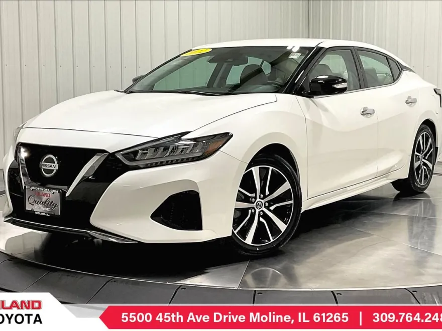 2022 Nissan Maxima SV photo 1