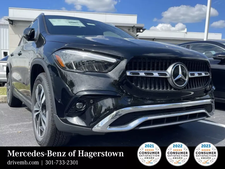 2025 Mercedes Benz GLA 250 4MATIC photo 1