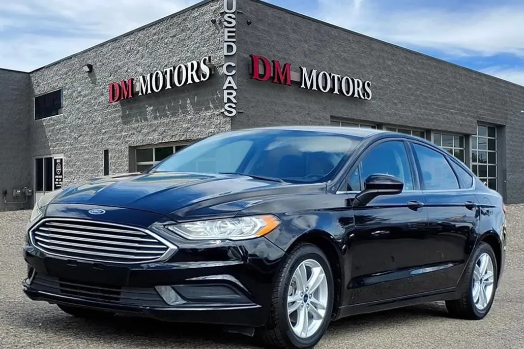 2018 Ford Fusion SE photo 1