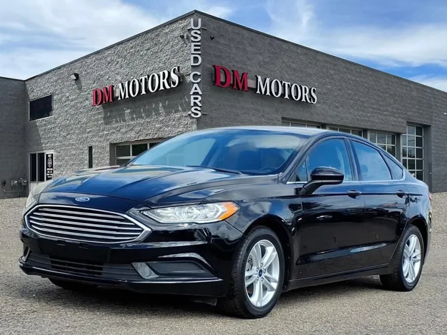 2018 Ford Fusion SE photo 1