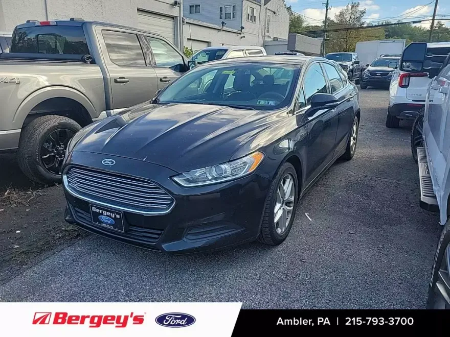 2014 Ford Fusion SE photo 1