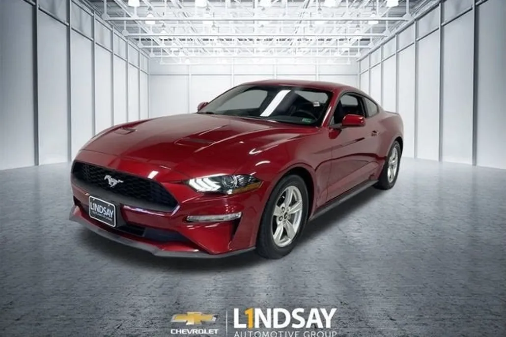 2020 Ford Mustang EcoBoost photo 1