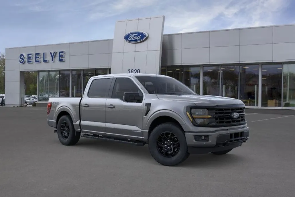 2025 Ford F-150 XLT photo 1