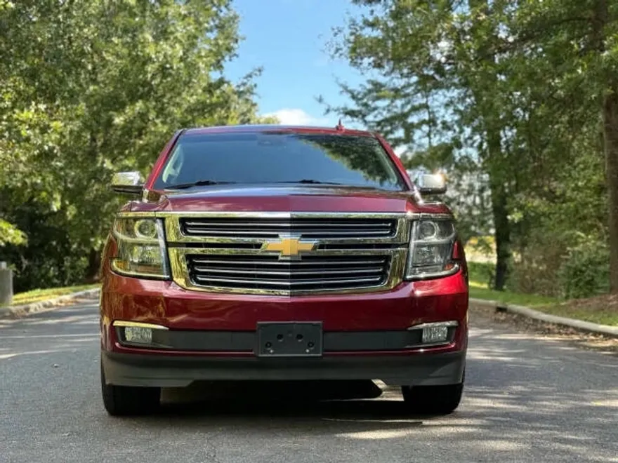 2018 Chevrolet Suburban Premier photo 1
