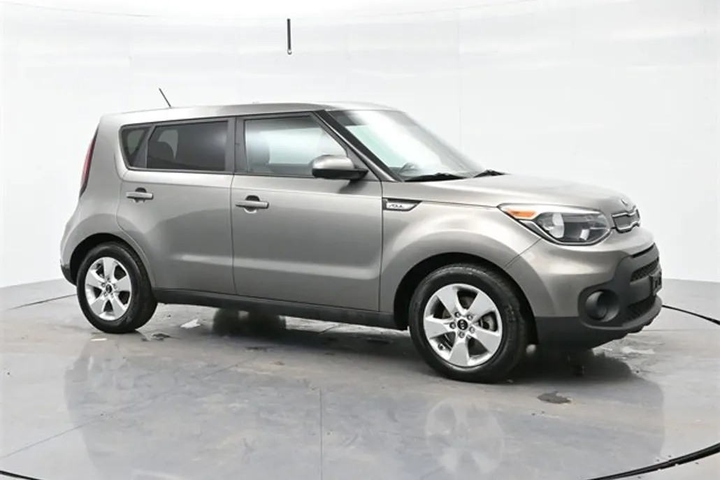 2017 Kia Soul Base photo 1