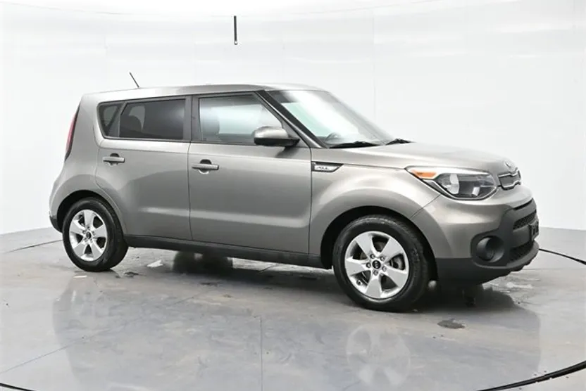 2017 Kia Soul Base photo 1
