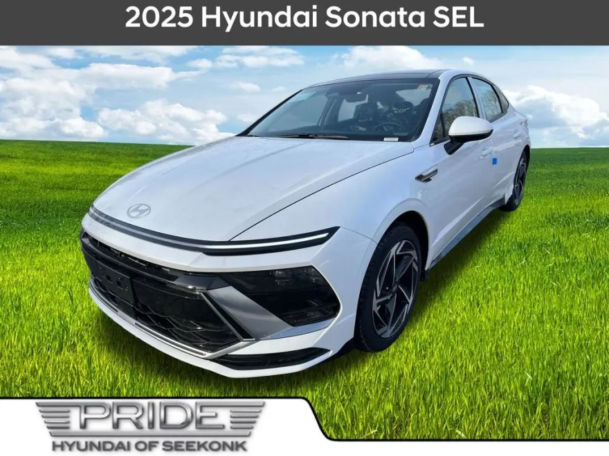 2025 Hyundai Sonata SEL photo 1