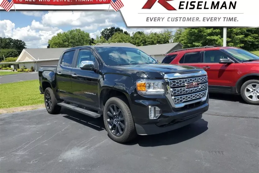 2022 Gmc Canyon Denali photo 1