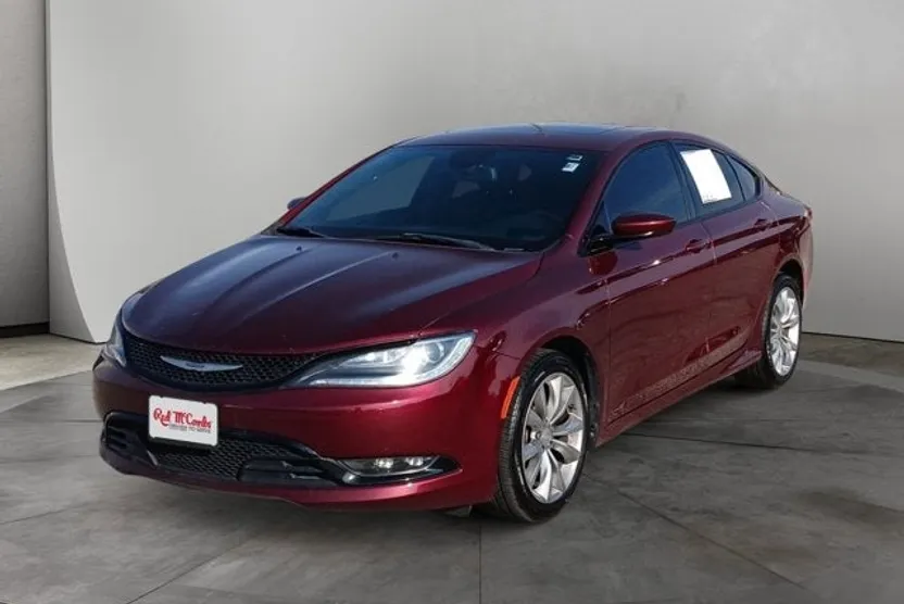2016 Chrysler 200 S photo 1