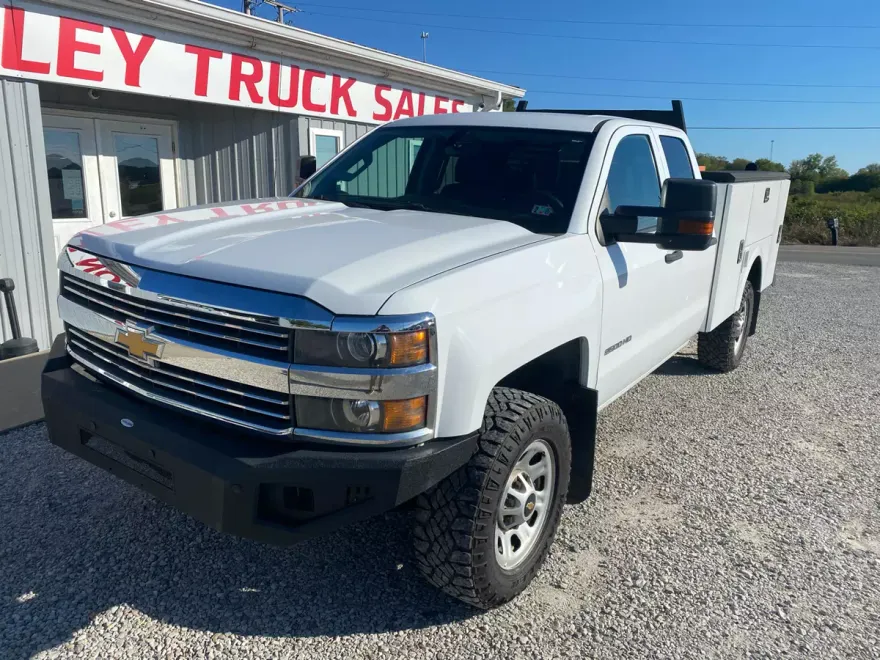 2018 Chevrolet Silverado Work Truck LS Base photo 1