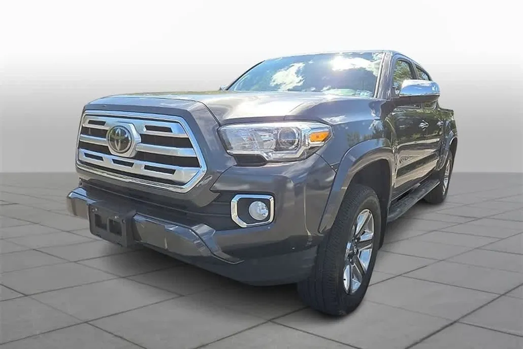 2019 Toyota Tacoma Limited photo 1