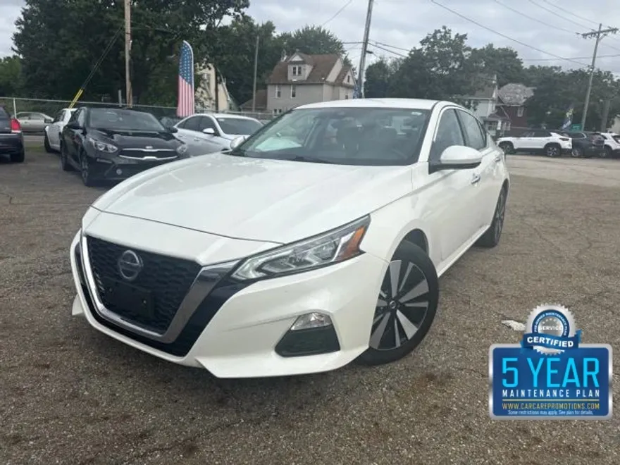 2021 Nissan Altima 2.5 photo 1