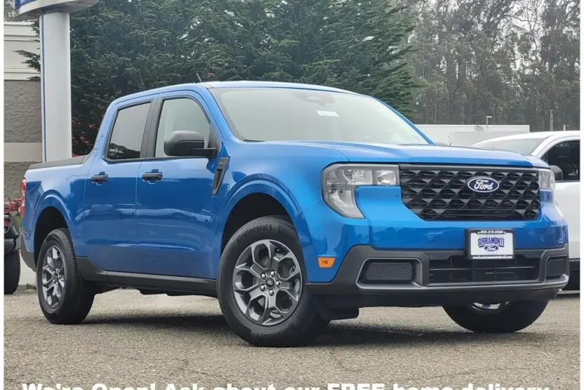 2025 Ford Maverick XLT photo 1