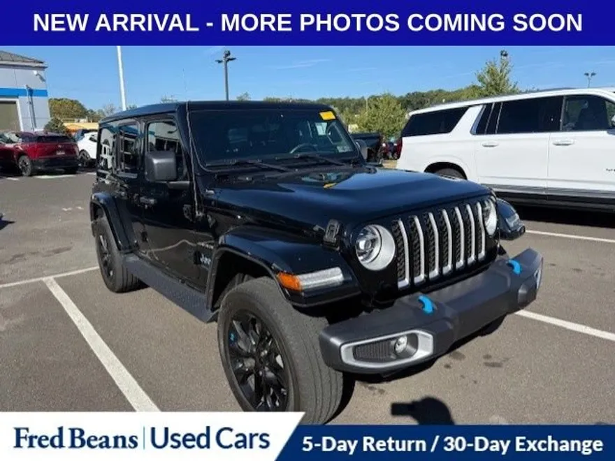 2022 Jeep Wrangler 4xe Unlimited Sahara photo 1