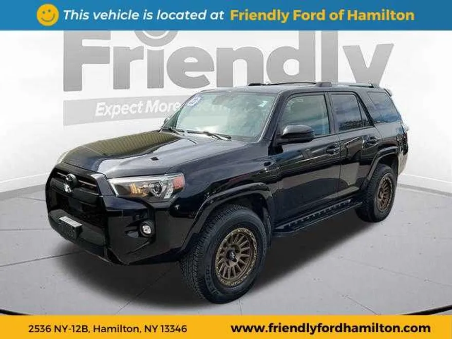 2023 Toyota 4Runner SR5 photo 1