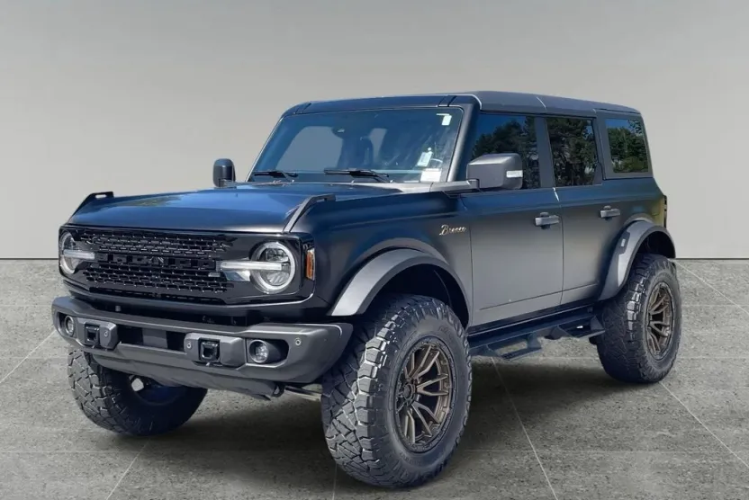 2023 Ford Bronco Wildtrak photo 1