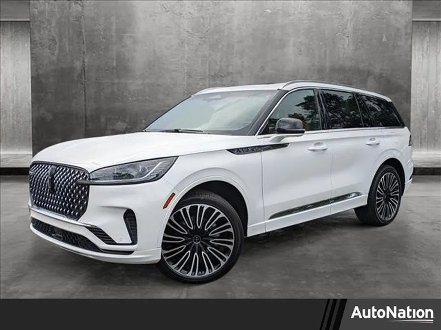 2025 Lincoln Aviator Black Label photo 1