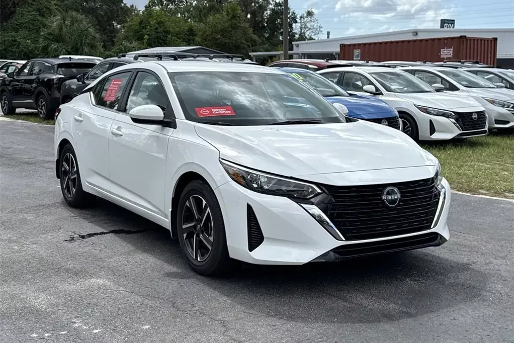 2025 Nissan Sentra SV photo 1