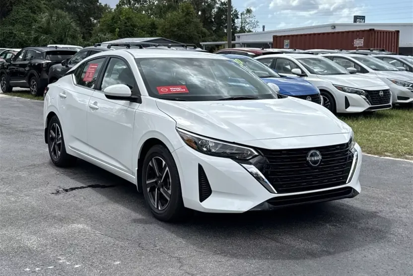 2025 Nissan Sentra SV photo 1