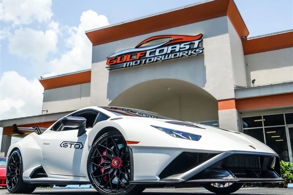 2021 Lamborghini Huracan STO photo 1
