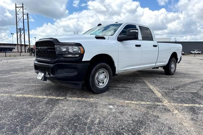 2023 Ram 2500 Tradesman photo 1