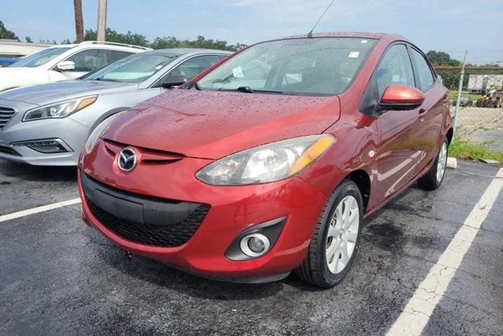 2014 Mazda Mazda2 Touring photo 1