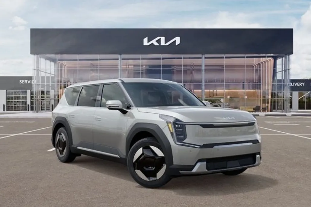 2026 Kia EV9 Light Long Range photo 1