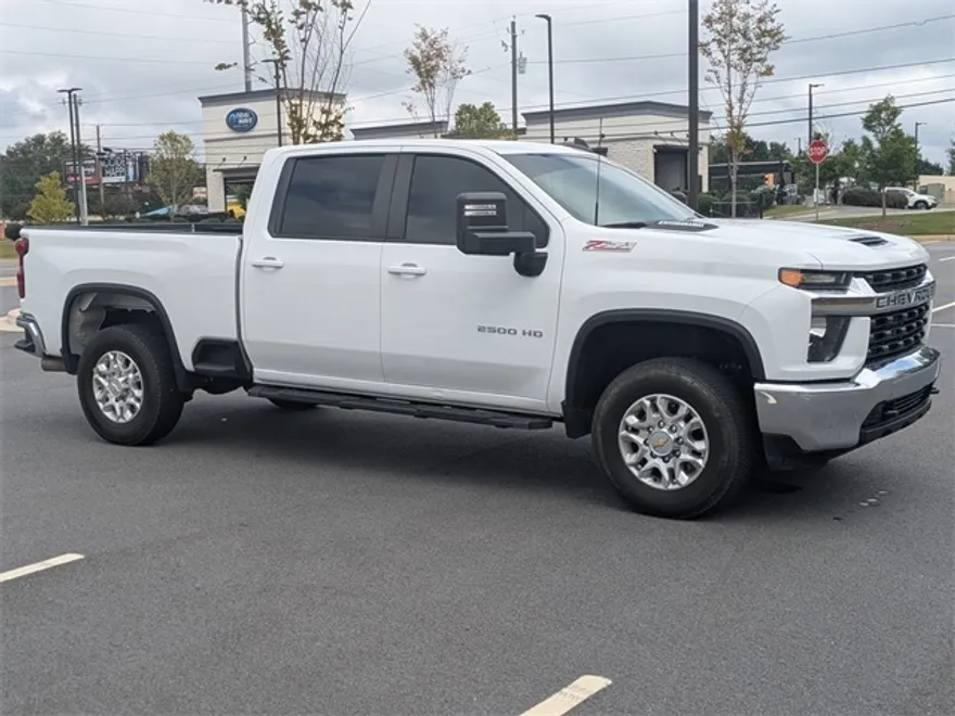 2023 Chevrolet Silverado 2500HD LT photo 1