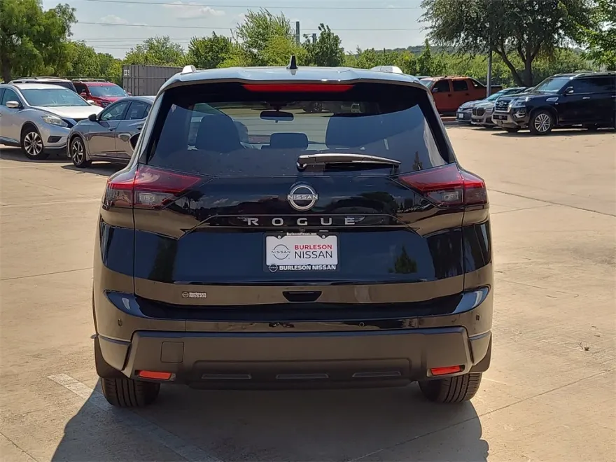 2026 Nissan Rogue SV photo 1
