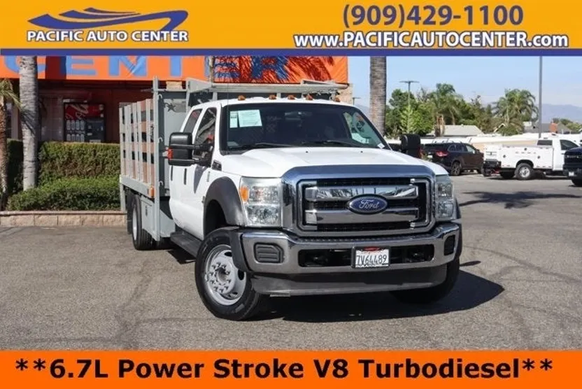 2011 Ford F-550 photo 1