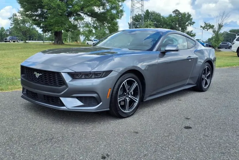 2025 Ford Mustang EcoBoost Premium photo 1