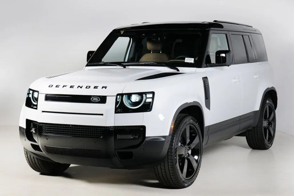 2026 Land Rover Defender 110 S photo 1