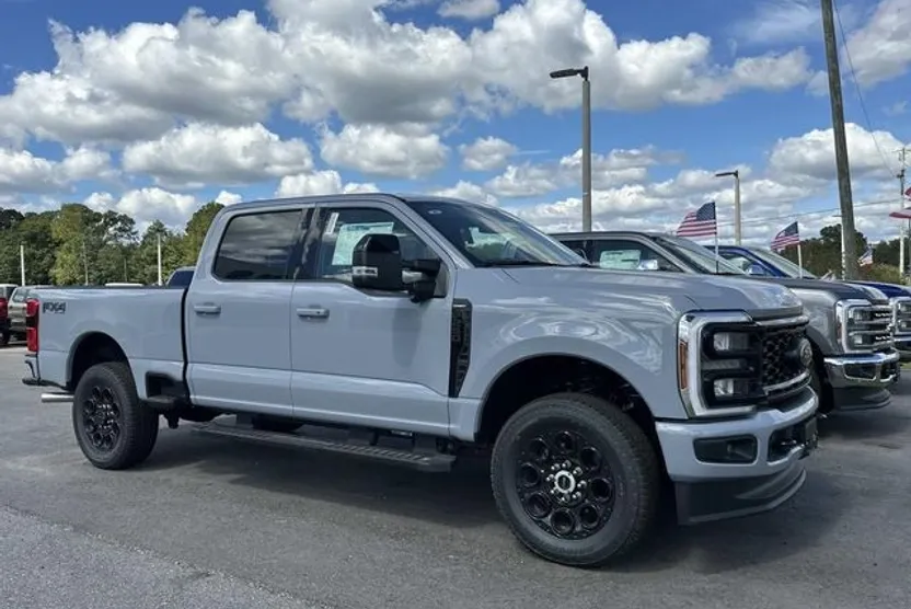2026 Ford F-250 photo 1