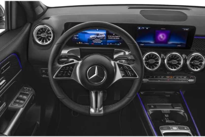 2025 Mercedes Benz GLB 250 photo 3