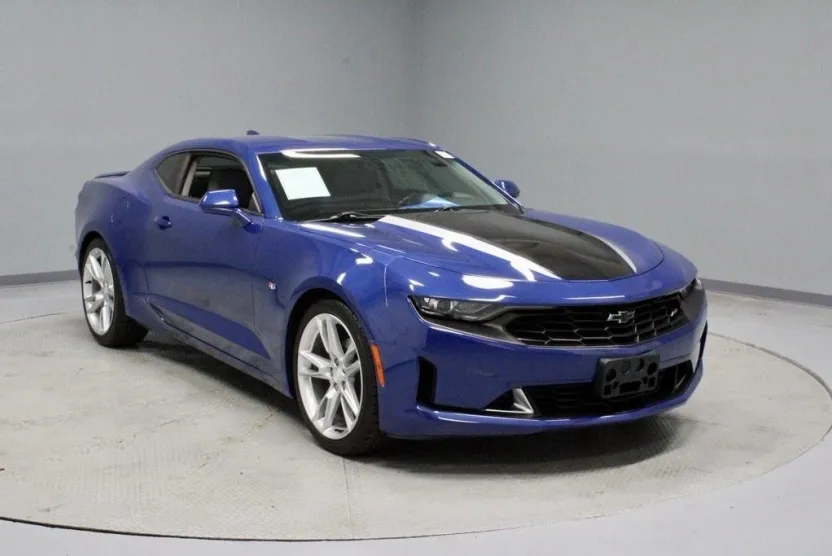 2020 Chevrolet Camaro 1LT photo 1