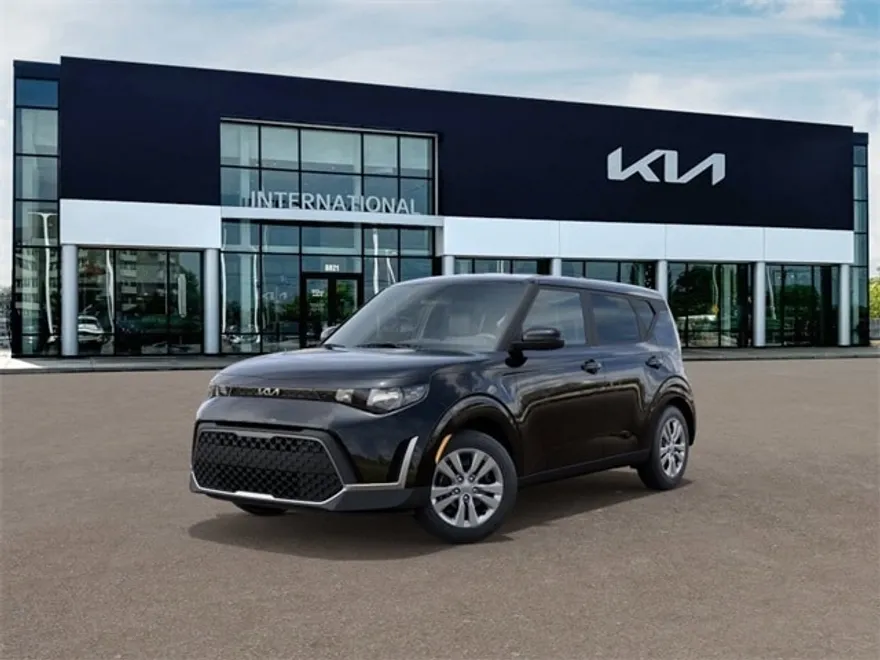 2025 Kia Soul LX photo 1