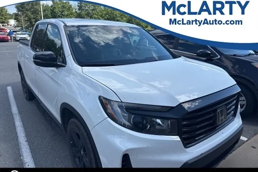 2023 Honda Ridgeline Black Edition photo 1