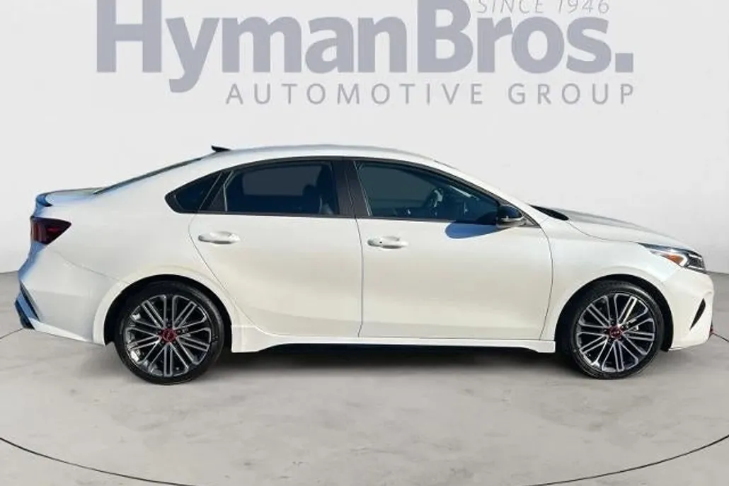 2024 Kia Forte GT photo 1