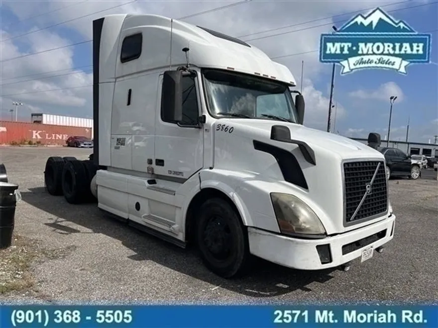 2016 Volvo Truck VNL photo 1