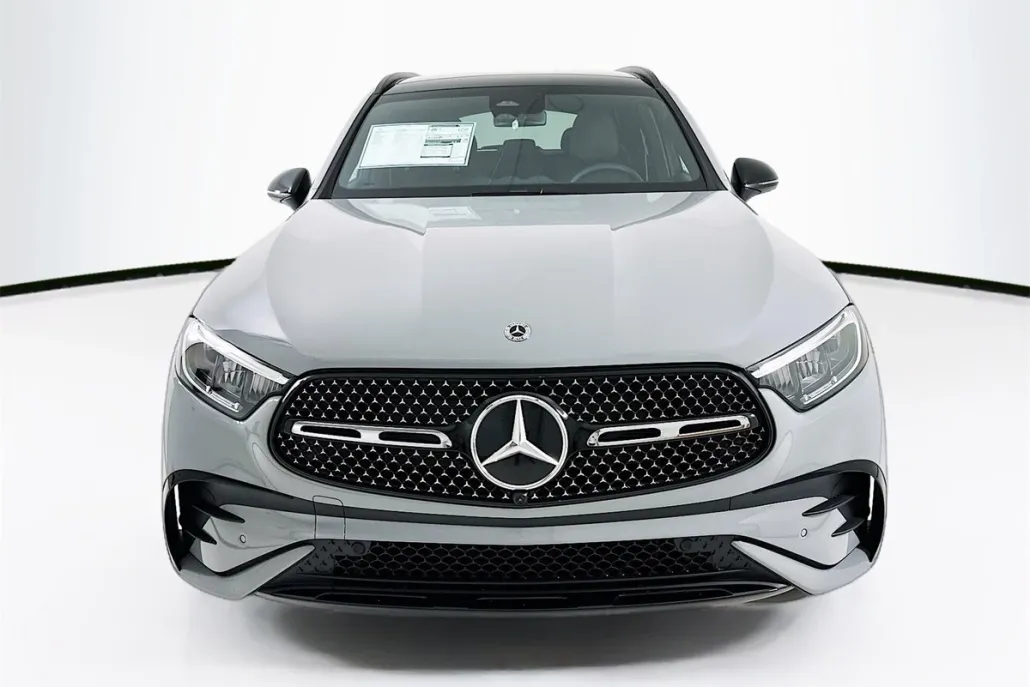 2026 Mercedes Benz GLC 300 4MATIC photo 1