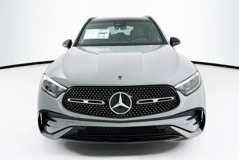 2026 Mercedes Benz GLC 300 4MATIC photo 1